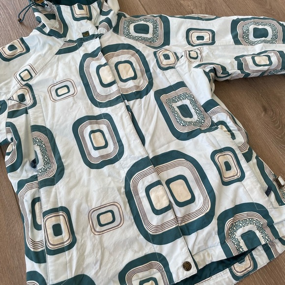 Roxy Snowboard Jacket - Picture 2 of 9